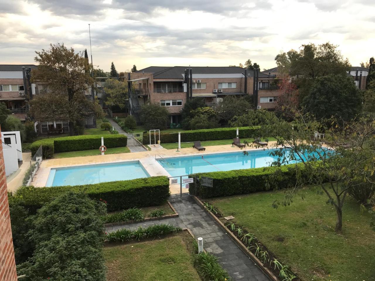 Hermoso Apartamento En Country Hosp Univ Austral 皮拉尔 外观 照片
